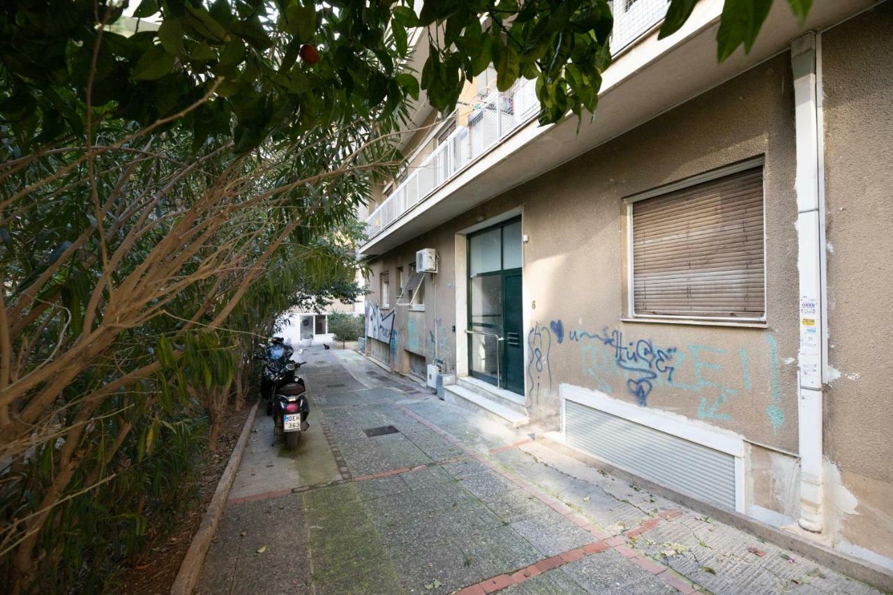 Sightseeing 3rd Floor On A Paved Road! Apartment Athen